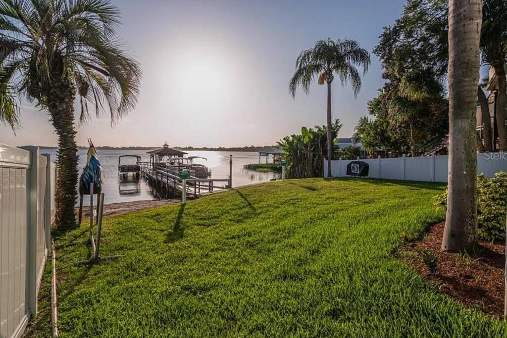 Lakefront Duplex With Pontoon Boat 2 Bedroom Home مونت دورا المظهر الخارجي الصورة